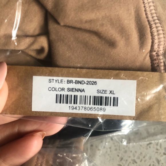 SKIMS Fits Everybody Bandeau Bra in Sienna - Picture 5 of 6